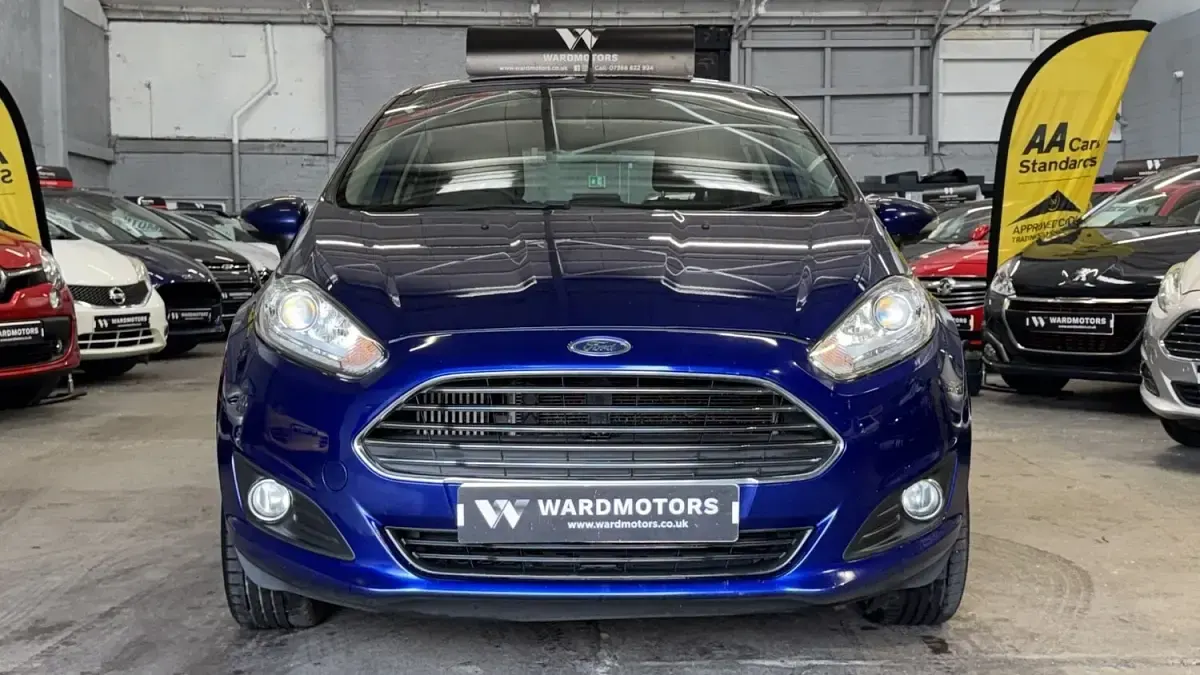 Used Ford Fiesta Zetec 2017 Blue Hatchback