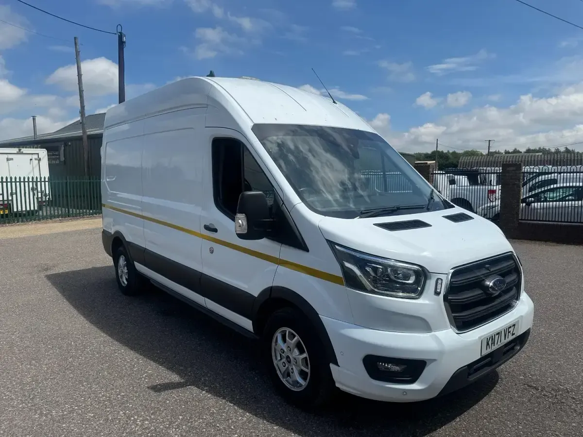 Used Ford Transit Limited 130 HP (95 kW) 2021 White Van