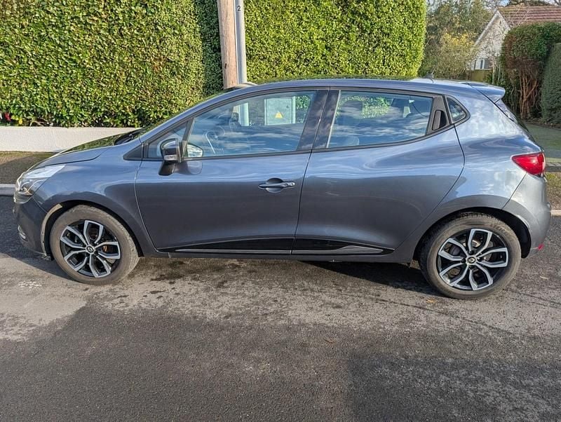 Used Renault Clio IV Play 90 HP (66 kW) 2019 Grey Hatchback