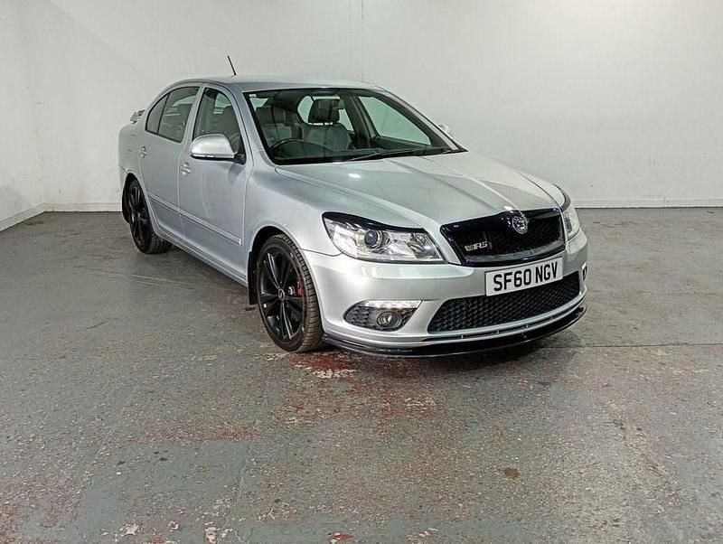 Silver Used 2011 Skoda Octavia vRS Hatchback | £3,895 (Good price) - Image 1/4