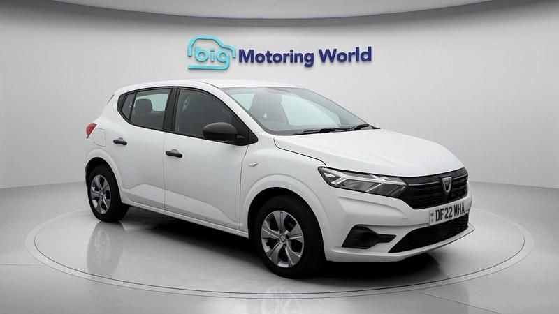 White Used 2022 Dacia Sandero Essentiel Hatchback | £7,900 (Super price) - Image 1/4