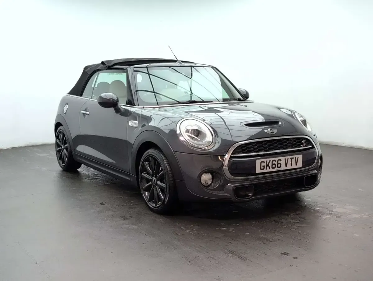 Usado Mini Cooper S Cabriolet 2016 Gris Descapotable