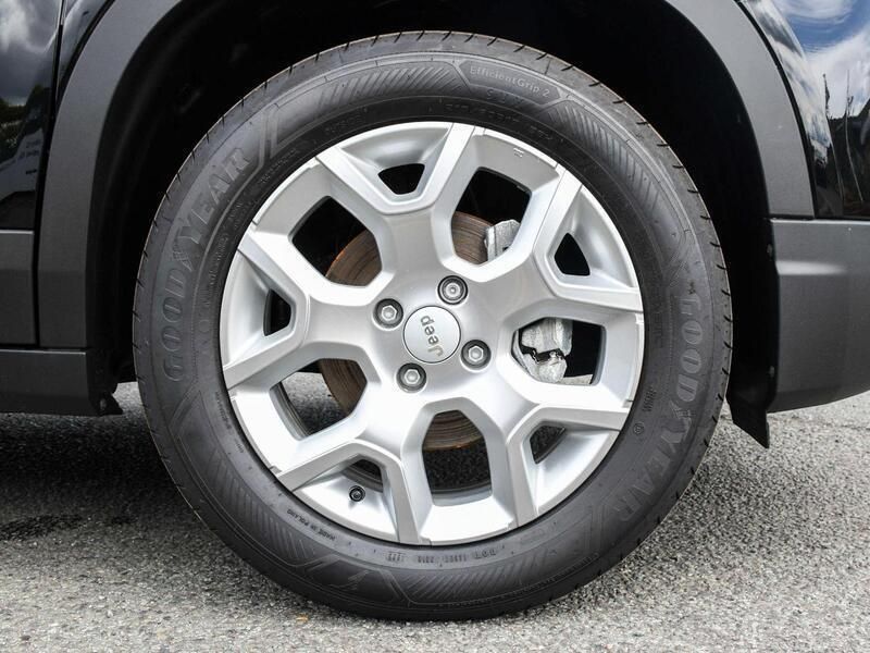 Black Used 2024 Jeep Avenger Altitude SUV | £18,295 (Fair price) - Image 1/4