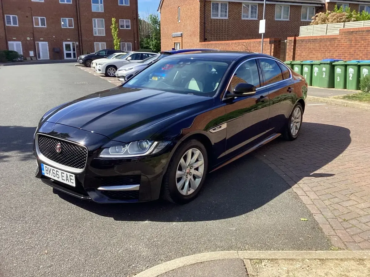Used Jaguar XF R-Sport 163 HP (119 kW) 2016 Black Sedan