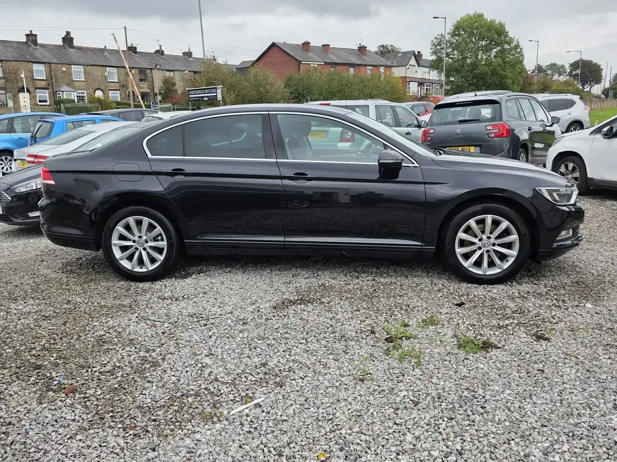 Used VW Passat Business 120 HP (88 kW) 2016 Black Sedan