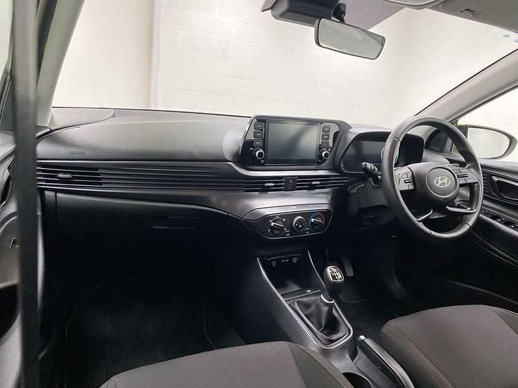 Used Hyundai i20 Advanced 2024 Yellow Hatchback