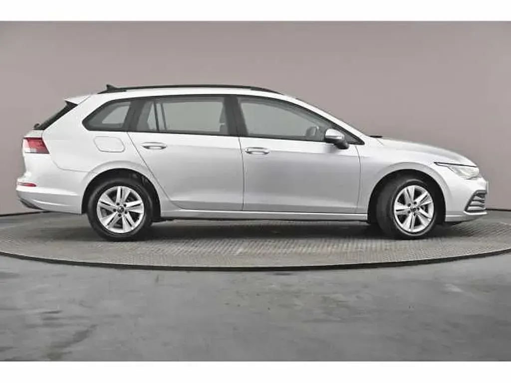Used VW Golf VIII 130 HP (95 kW) 2023