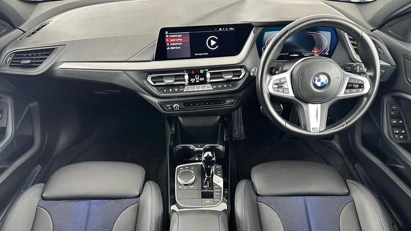 Used BMW 118 M Sport 134 HP (98 kW) 2022 White Hatchback