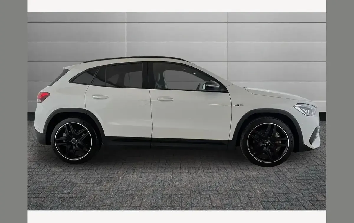 Used Mercedes GLA35 AMG Premium 306 HP (225 kW) 2022 White SUV