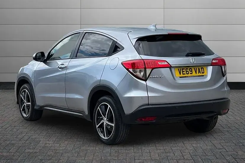 Used Honda HR-V SE 130 HP (95 kW) 2020 Silver SUV