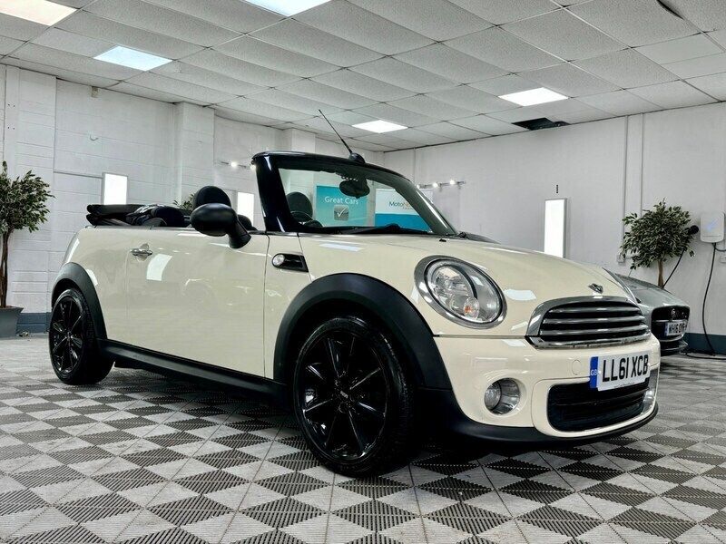 White Used 2011 Mini ONE Hatchback | £3,991 (A bit pricey) - Image 1/3