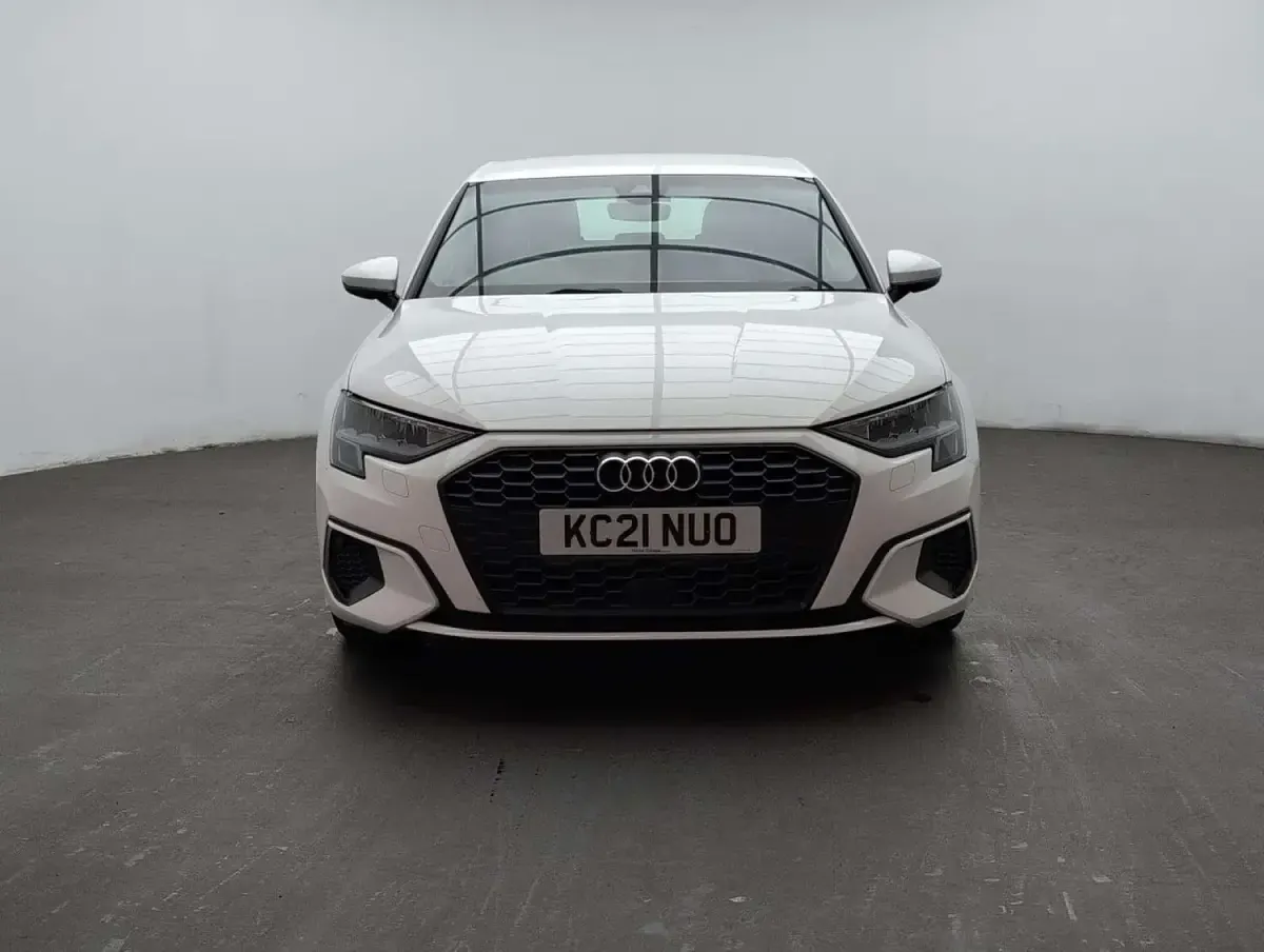 Used Audi A3 Business 150 HP (110 kW) 2021 White Sedan