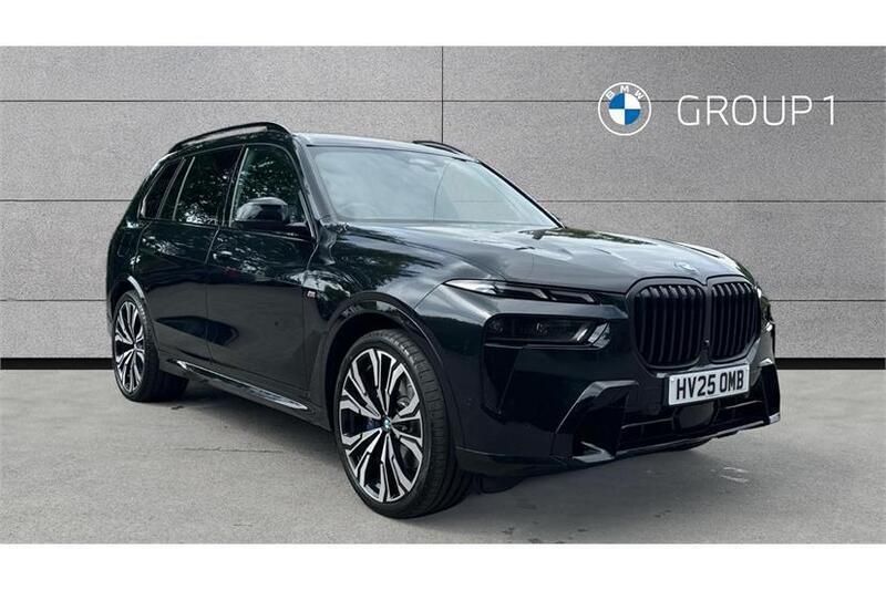 Black sapphire metallic paint Used 2025 BMW X7 M Sport SUV | £74,995 (Good price) - Image 1/4