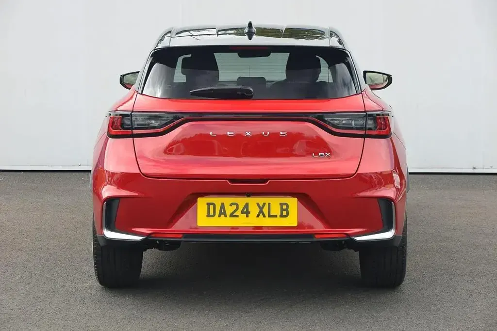 Used Lexus LBX 136 HP (100 kW) 2024 Red and black SUV