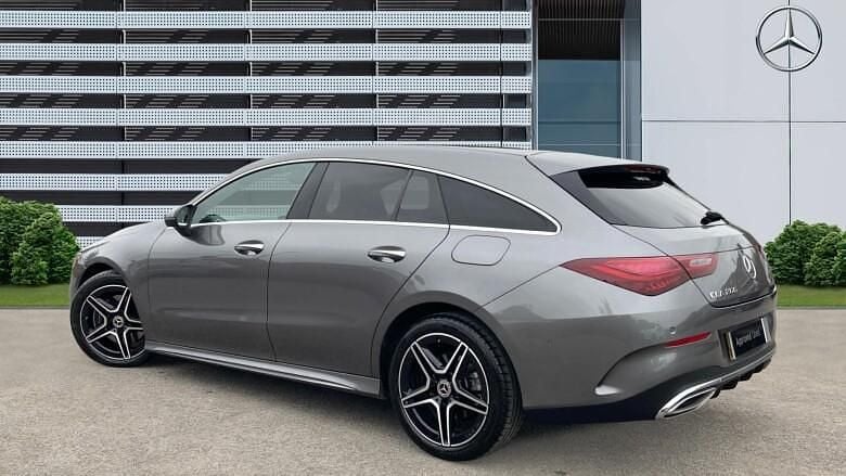 Used Mercedes CLA200 Executive 163 HP (119 kW) 2025 Estate