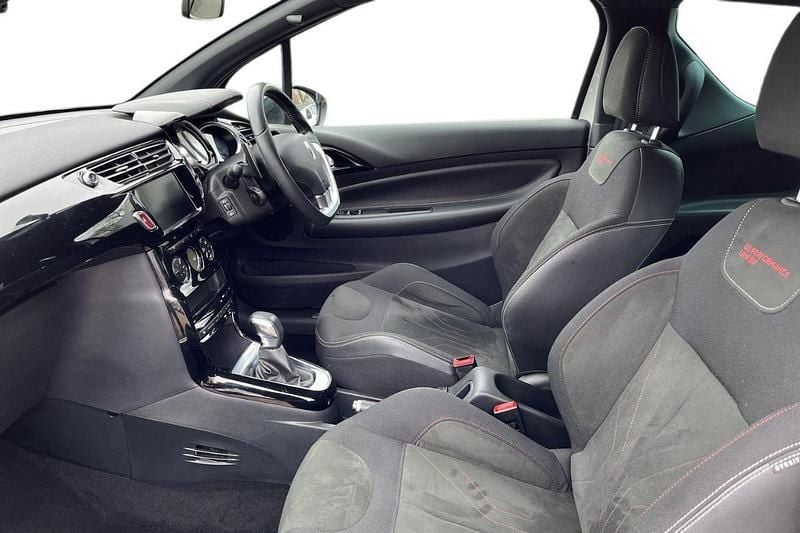 Used DS Automobiles DS3 Crossback Performance 108 HP (79 kW) 2019 White SUV