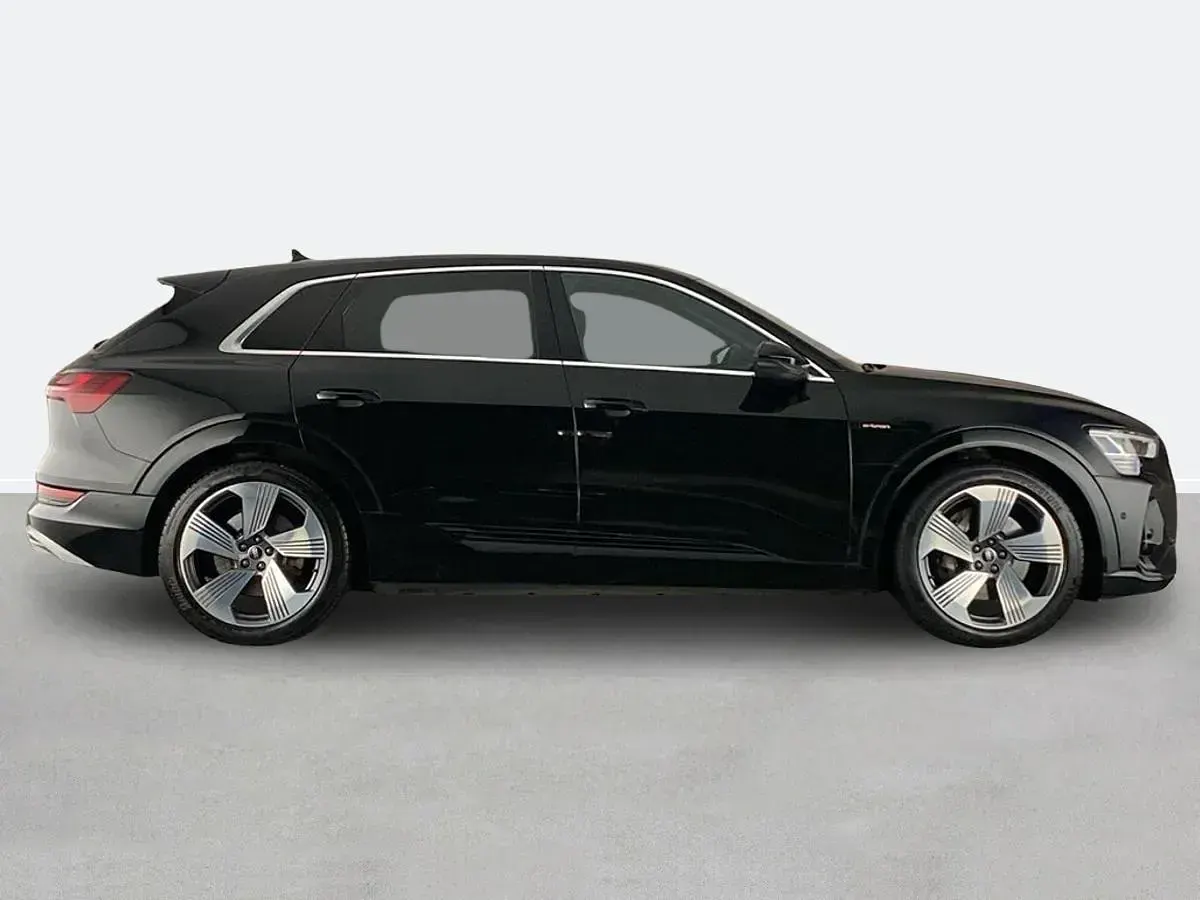 Used Audi e-tron S-Line 230 kW (313 HP) 2022 Black SUV