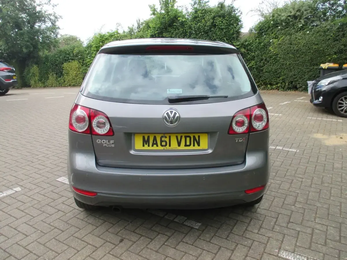 Used VW Golf VI SE 105 HP (77 kW) 2011 Grey Hatchback