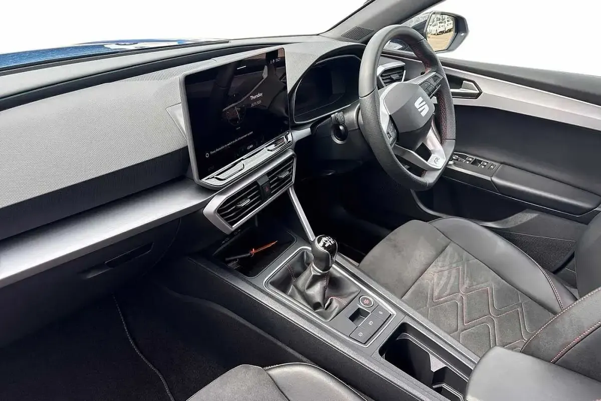 Used Seat Leon Black Edition 150 HP (110 kW) 2025 Blue