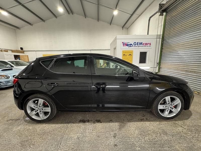 Used Seat Leon FR 125 HP (91 kW) 2018 Black Hatchback