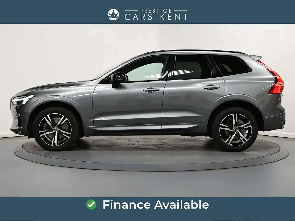 Used Volvo XC60 R-Design 246 HP (180 kW) 2020 Grey SUV