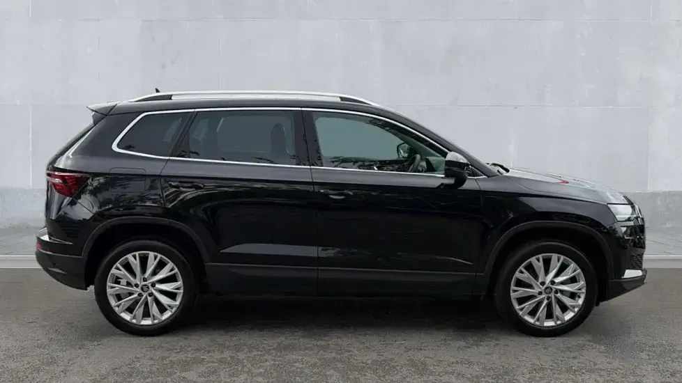 Used Skoda Karoq SE L 150 HP (110 kW) 2025 Black magic pearl effect SUV