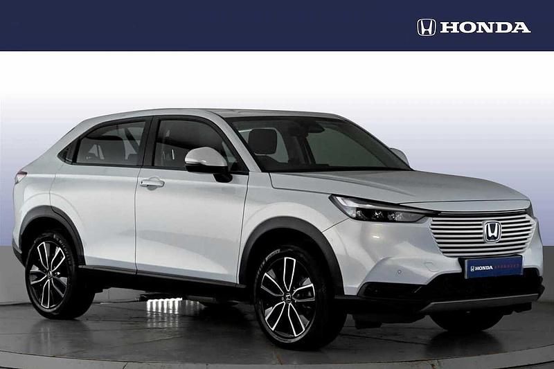 Used Honda HR-V Elegance 131 HP (96 kW) 2024 White SUV