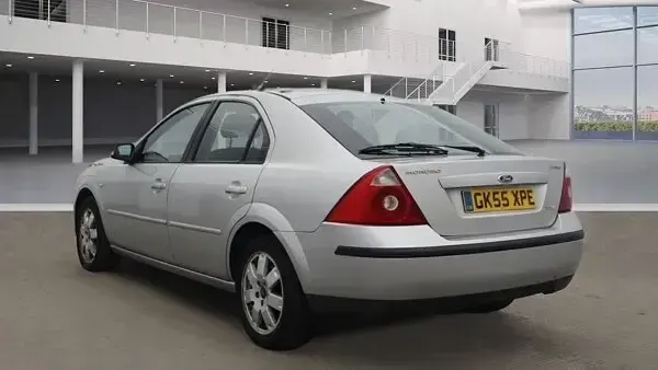 Used Ford Mondeo Zetec 2005 Silver Hatchback