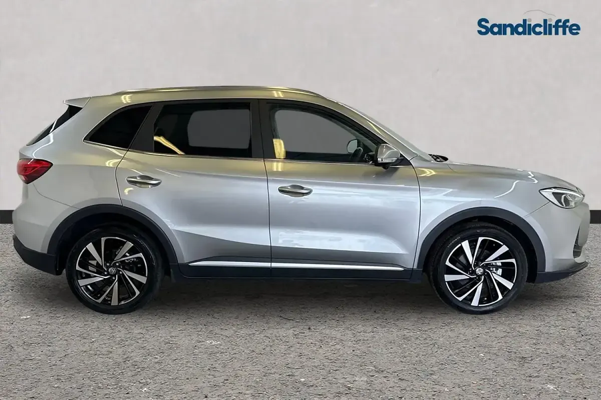 Used MG ZS Trophy 196 HP (144 kW) 2024 Metallic  monument silver SUV
