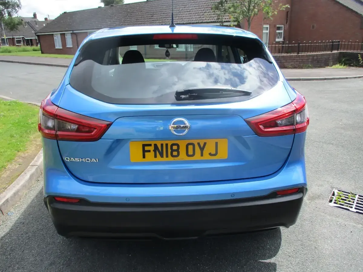 Used Nissan Qashqai Acenta 2018 Blue SUV