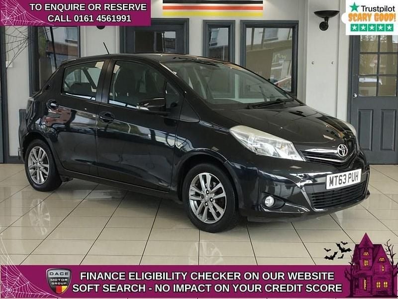 Black Used 2013 Toyota Yaris Plus Hatchback | £5,640 (Fair price) - Image 1/4