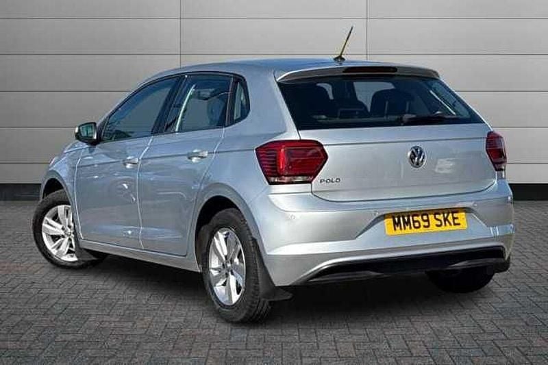 Used VW Polo SE 95 HP (69 kW) 2020 Silver Hatchback