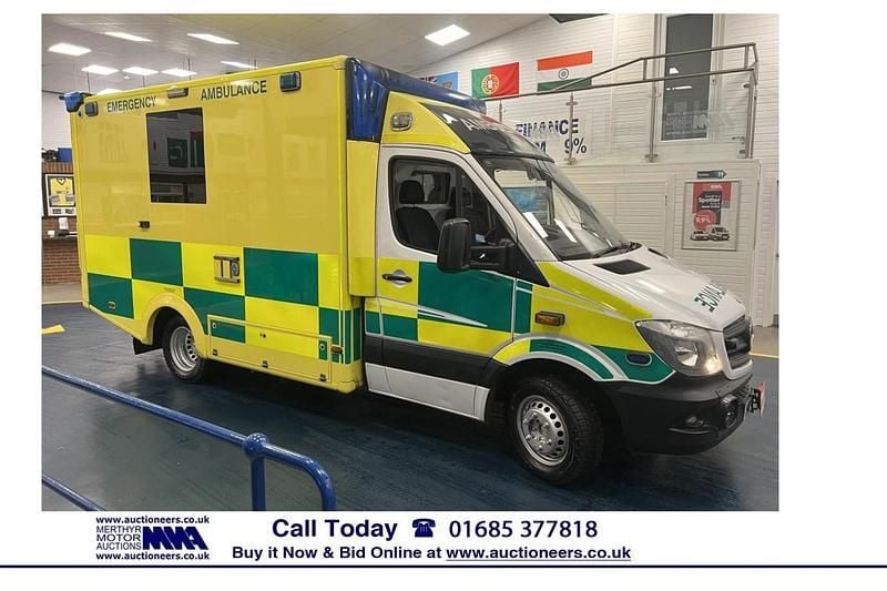 White Used 2015 Mercedes Sprinter Van | £6,610 - Image 1/4