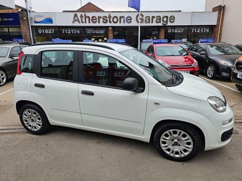 White Used 2016 Fiat Panda Easy Hatchback | £4,995 (Good price) - Image 1/4