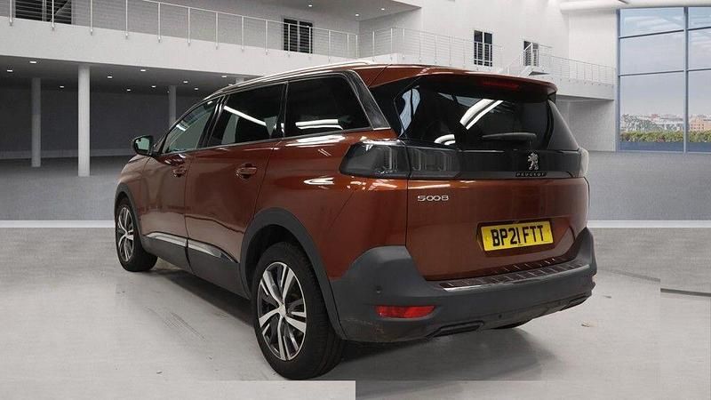 Used Peugeot 5008 Allure Premium 130 HP (95 kW) 2021 Bronze MPV