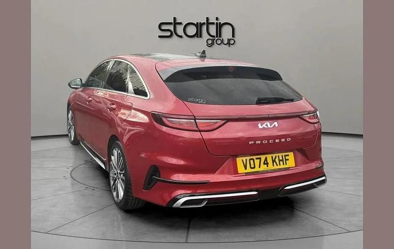 Used Kia ProCeed GT-Line S 138 HP (101 kW) 2024 Red Estate