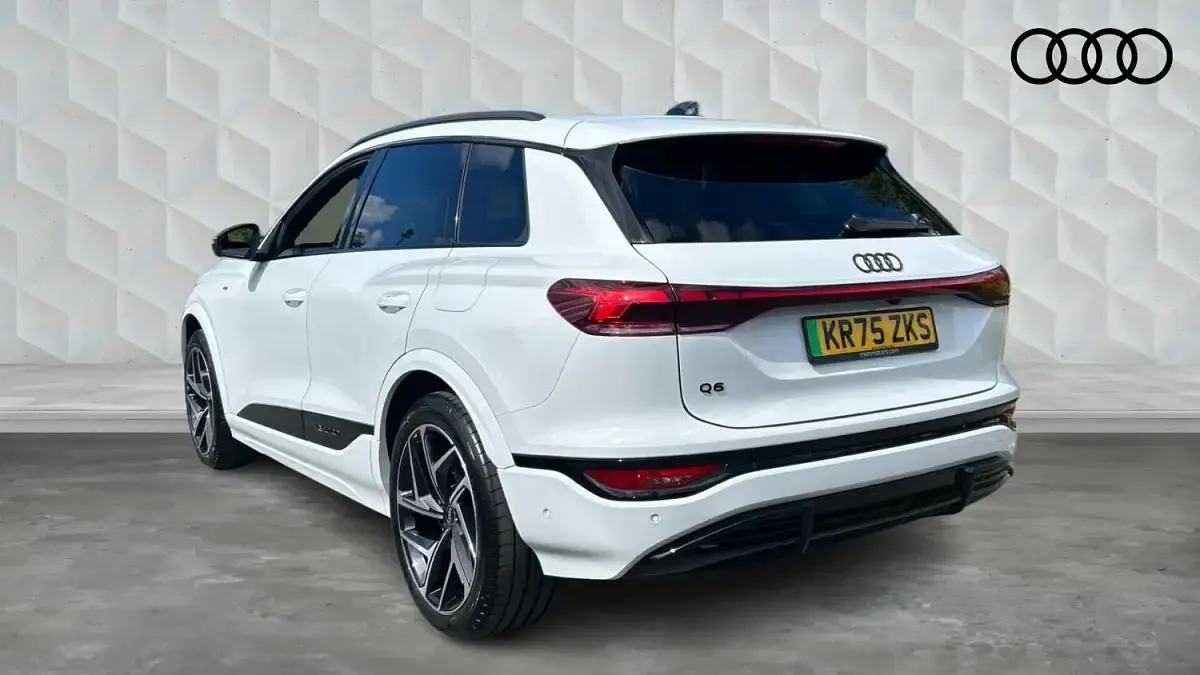 Used Audi Q6 e-tron 185 kW (252 HP) 2025 White SUV