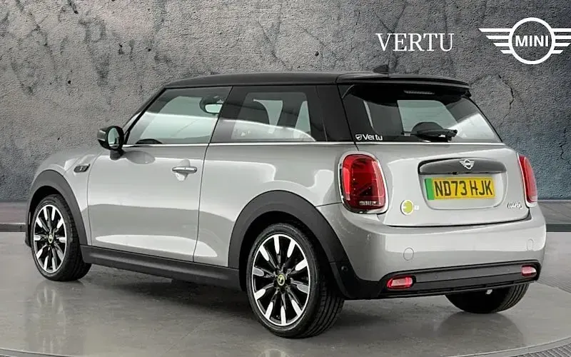 Used Mini Cooper Level 3 135 kW (184 HP) 2023 Silver Hatchback