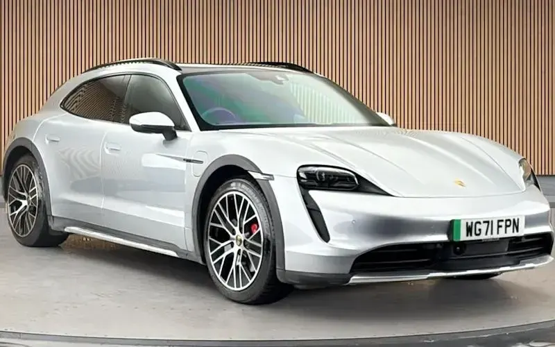 Used Porsche Taycan 4S Cross Turismo Cross Turismo 419 kW (571 HP) 2021 Estate