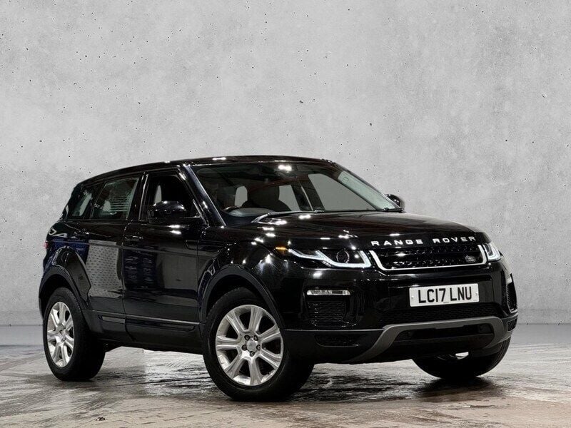Black Used 2017 Land Rover Range Rover evoque SE Estate | £11,990 (Fair price) - Image 1/4