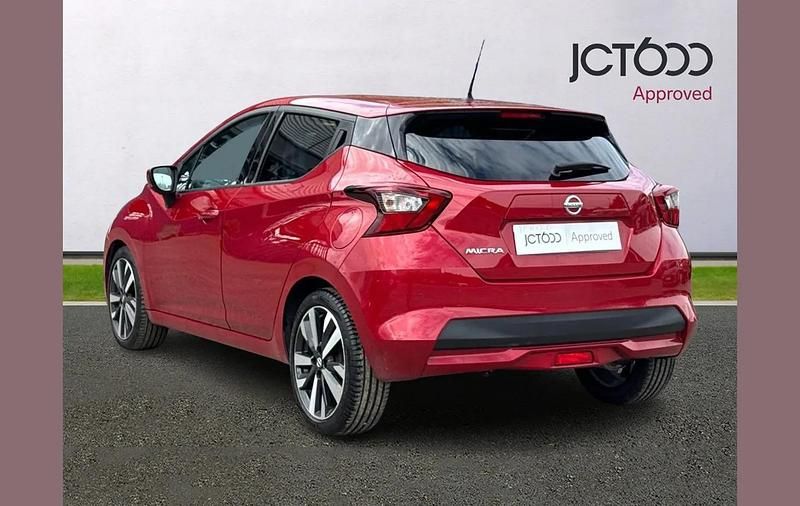 Używany Nissan Micra Tekna 92 KM (67 kW) 2021 Czerwony Hatchback