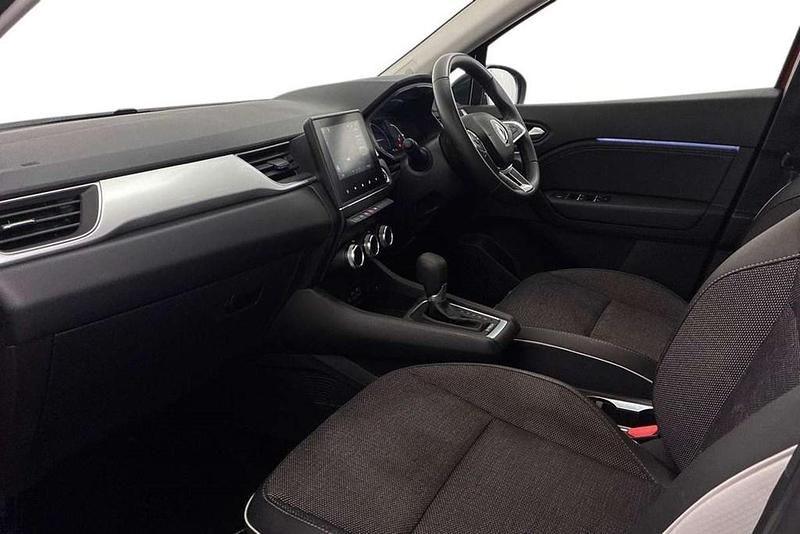 Used Renault Captur Techno 143 HP (105 kW) 2023 Flame red  SUV