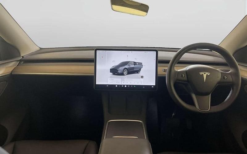 Usado Tesla Model Y Long Range AWD 286 kW (389 HP) 2025 SUV