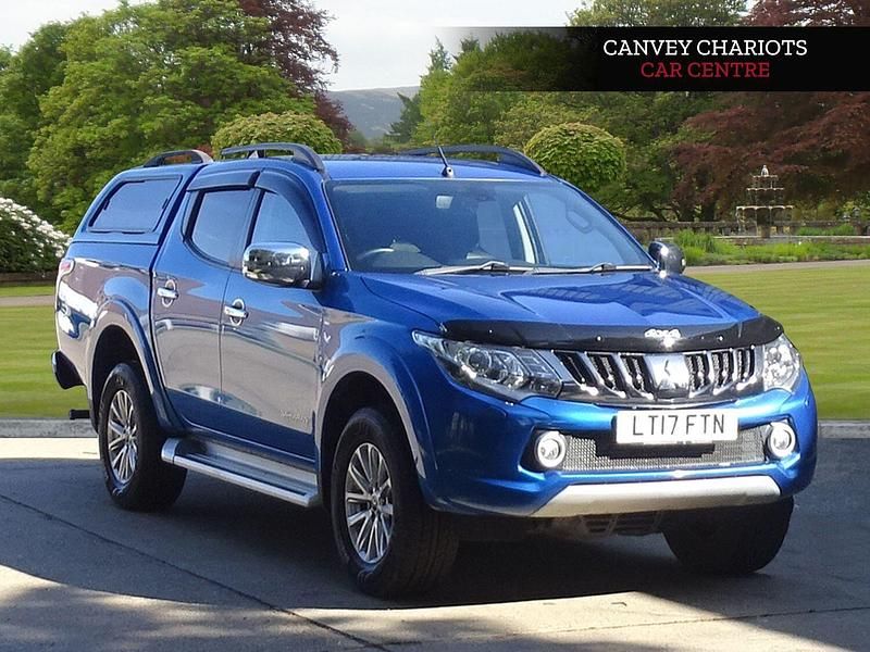 Blue Used 2017 Mitsubishi L200 Pickup | £14,500 (Fair price) - Image 1/4