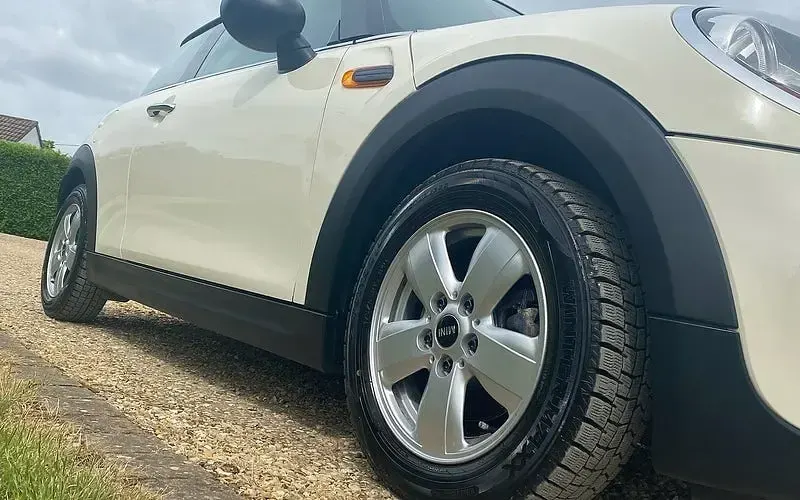 Used Mini ONE Hatch 102 HP (75 kW) 2017 Hatchback