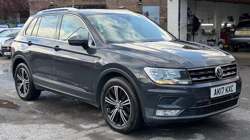 Grey Used 2017 VW Tiguan SE SUV | £10,395 (Fair price) - Image 1/4