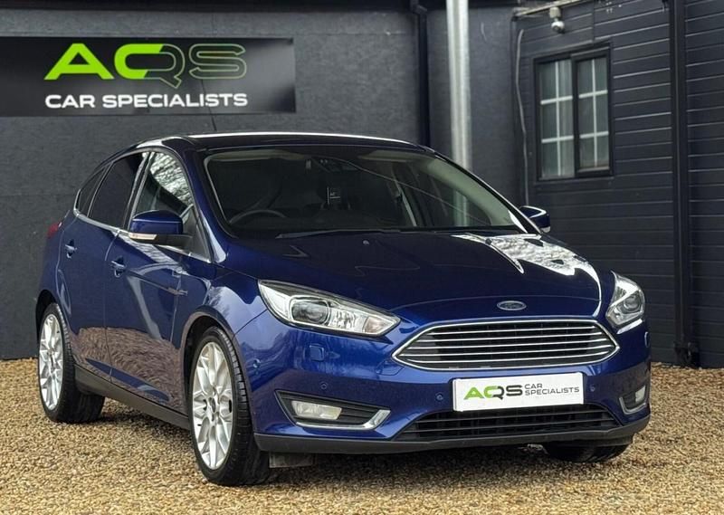 Used Ford Focus Titanium X 120 HP (88 kW) 2015 Blue Hatchback