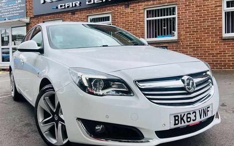 White Used 2013 Vauxhall Insignia SRi Hatchback | £3,300 (Good price) - Image 1/3