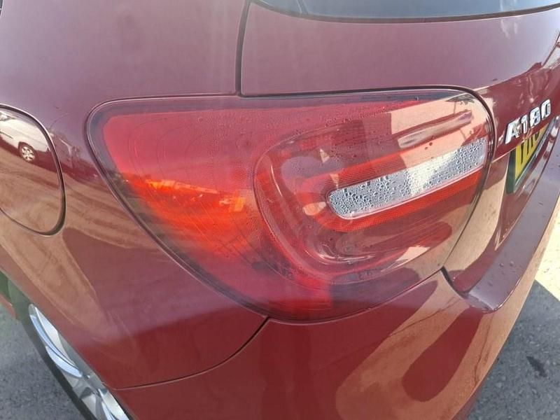 Usado Mercedes A180 SE 2014 Vermelho Citadino