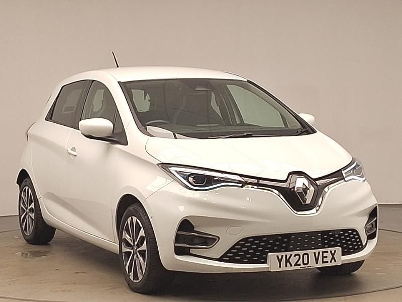 White Used 2020 Renault Rapid GT-Line Hatchback | £9,998 (A bit pricey) - Image 1/4